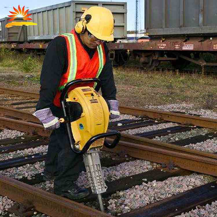 阿特拉斯科普柯（Atlas Copco）TT TTe眼镜蛇内燃破碎镐